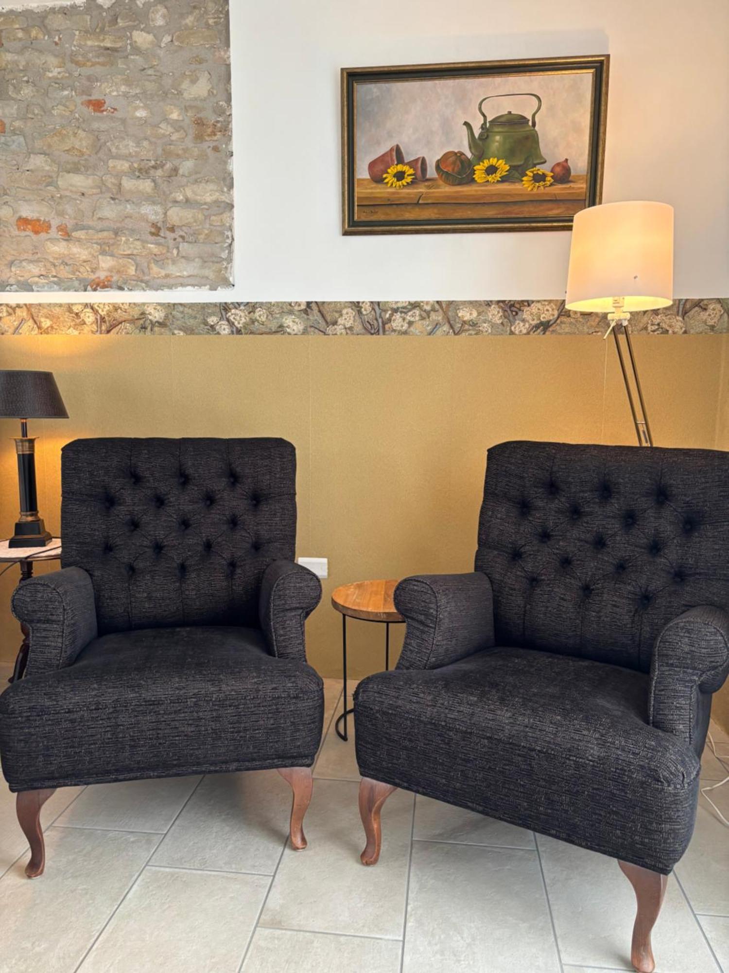 Bed and Breakfast La Luce Delle Colline Serravalle delle Langhe Exterior foto
